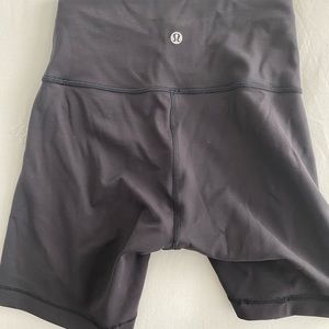 Lululemon Wunder Train Shorts